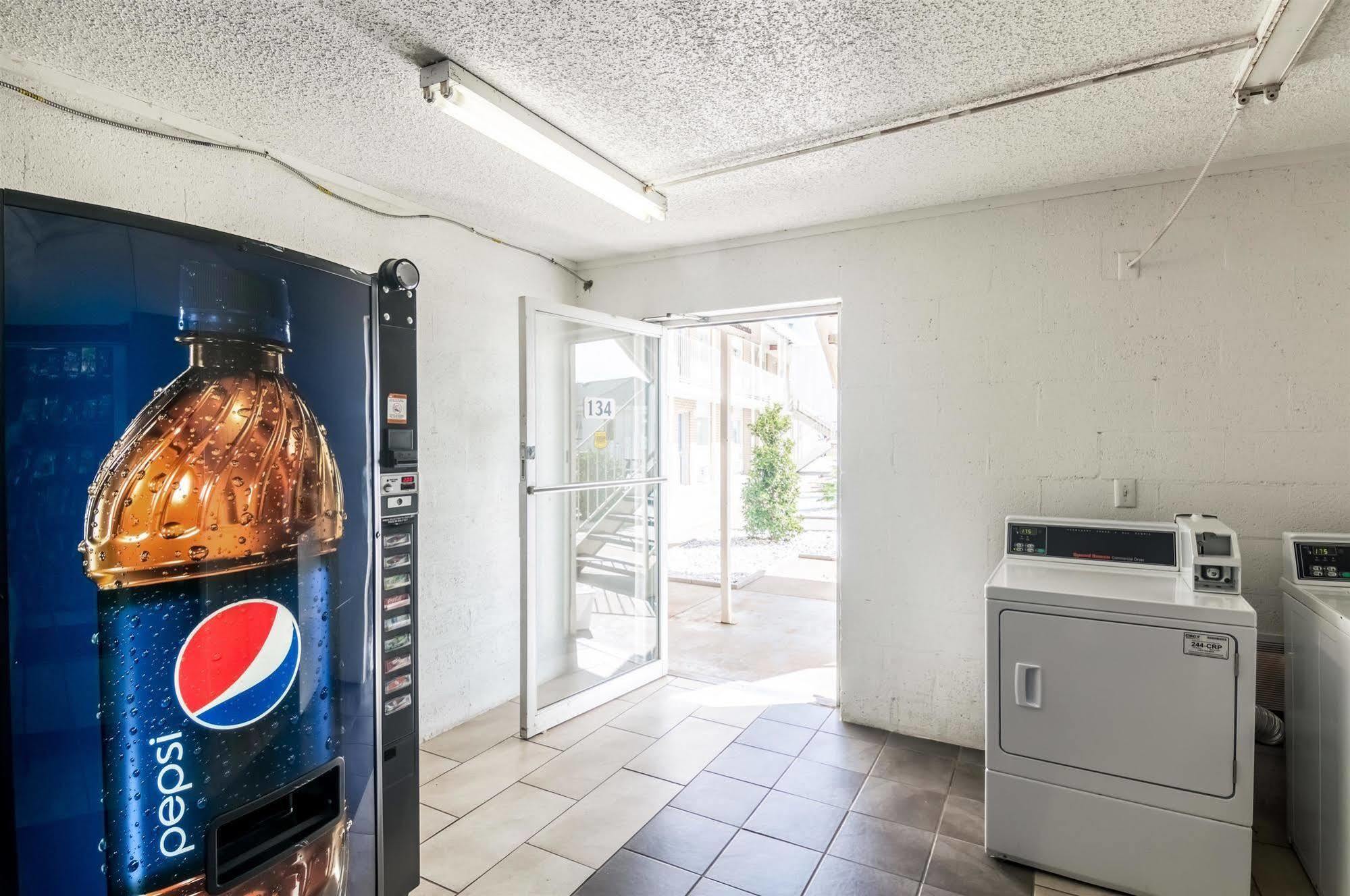 Motel 6-Clinton, Ok エクステリア 写真